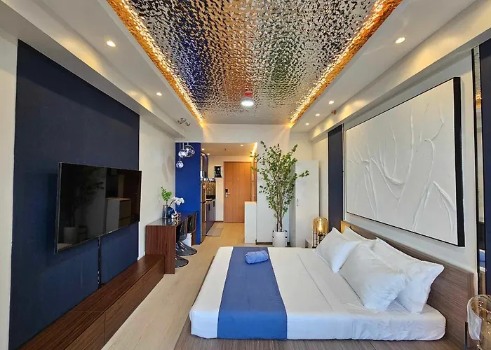 Deluxe Executive Corner Unit In Makati *