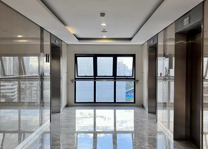 Apartment Deluxe Executive Corner Unit In Makati *