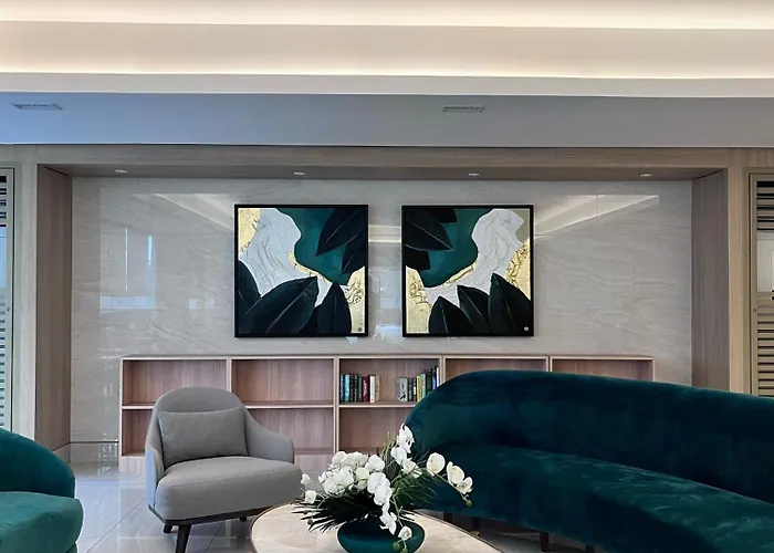 Apartment Deluxe Executive Corner Unit In Makati Manila