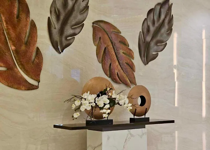 Deluxe Executive Corner Unit In Makati