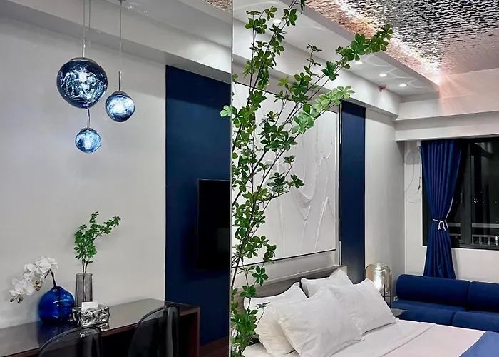 Deluxe Executive Corner Unit In Makati Apartment